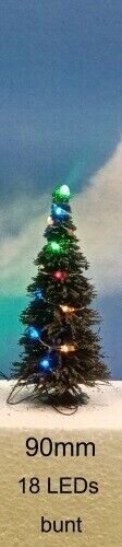 Weihnachtsbaum LED Lichterkette bunt beleuchtet Tanne Schnee 65 bis 135mm H0 TT 90mm bunte LEDs grüne Tanne