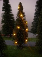 Weihnachtsbaum LED Lichterkette gelb beleuchtet 18 LEDs...